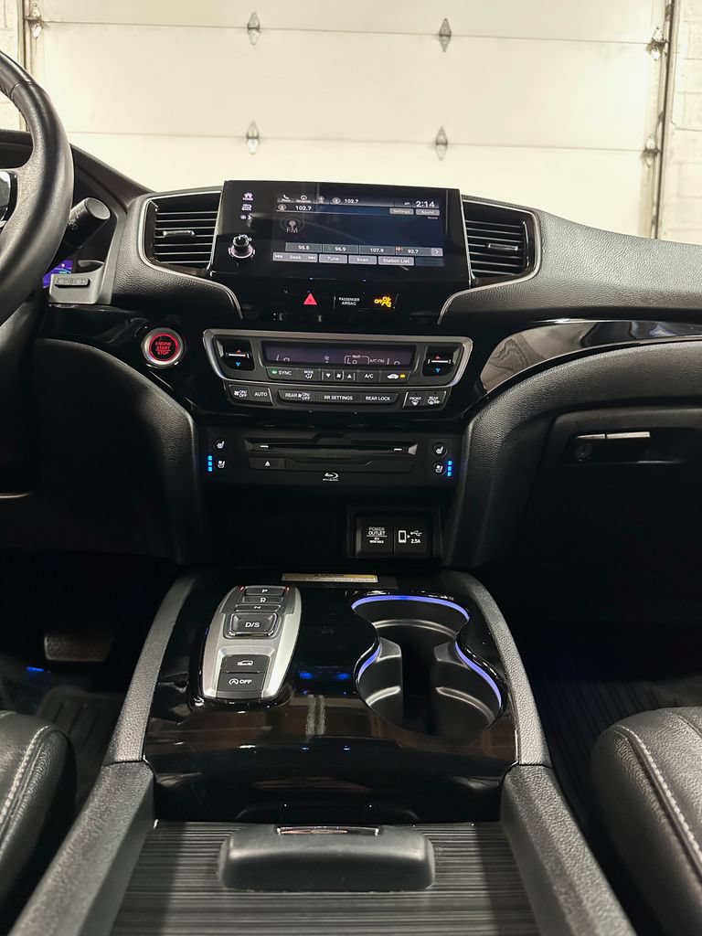 Used 2022 Honda Pilot Elite image 27