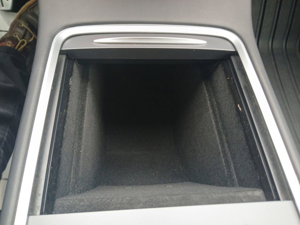 Used 2022 Tesla Model Y Performance AWD/4WD image 13