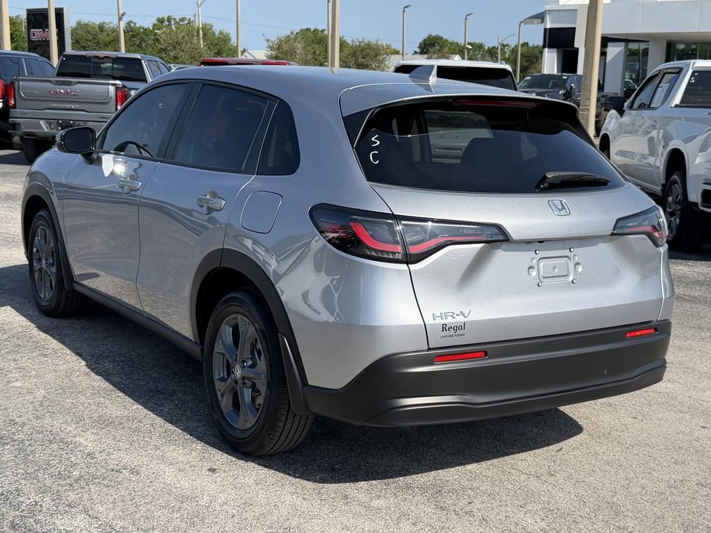 Used 2026 Honda HR-V LX image 7
