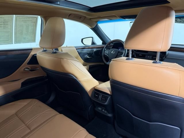 Used 2023 Lexus ES 350 w/ Accessory Package (Z2) FWD image 26