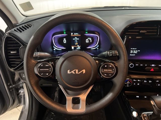 Used 2025 Kia Soul S image 12