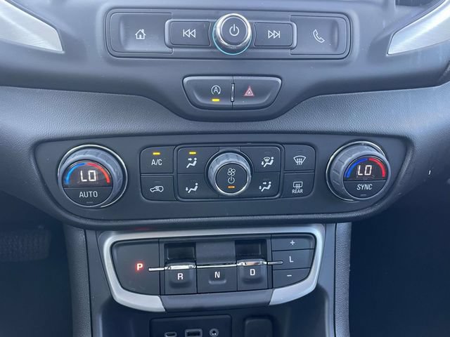Used 2024 GMC Terrain SLE w/ Driver Convenience Package FWD image 31