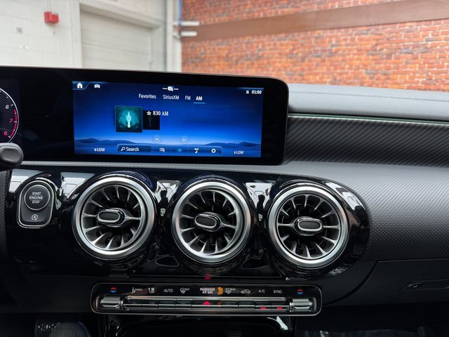 Used 2025 Mercedes-Benz CLA 250 4MATIC image 18