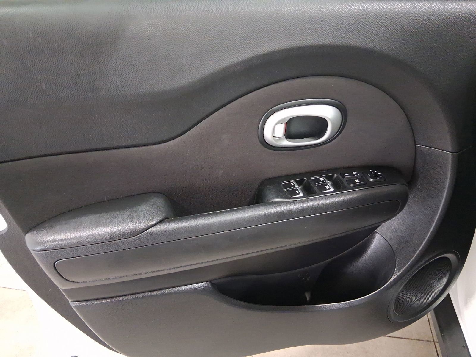 Used 2018 Kia Soul + FWD image 19