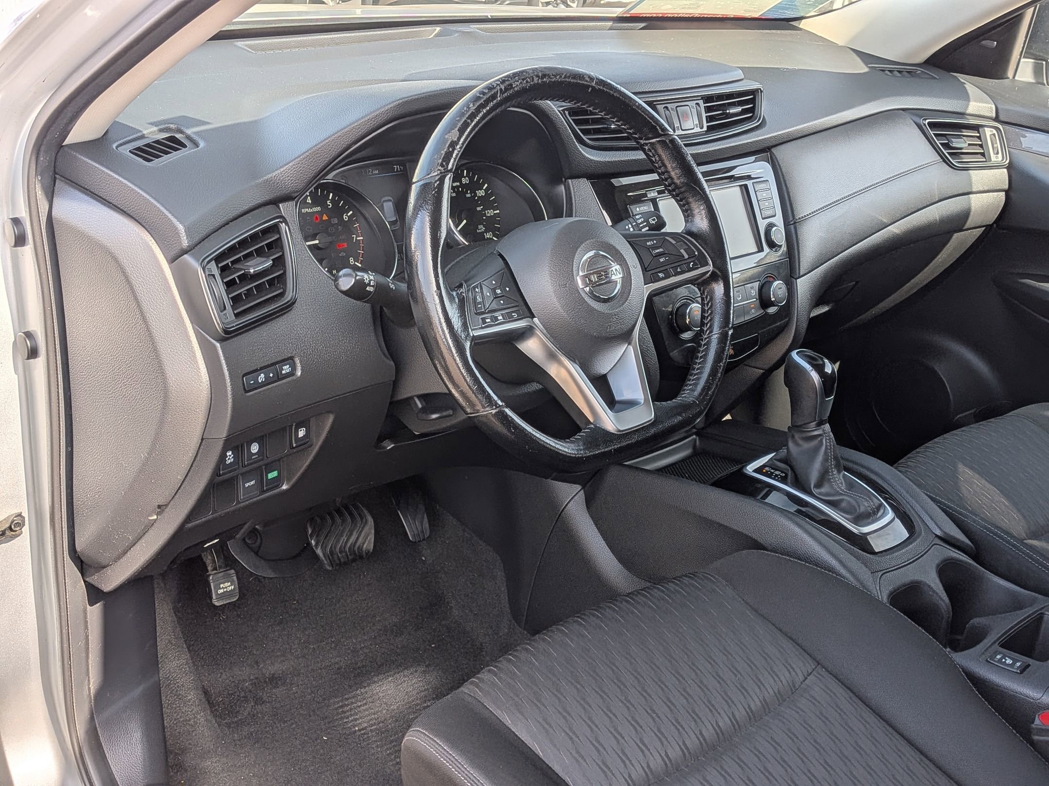 Used 2020 Nissan Rogue S w/ Special Edition Package image 12