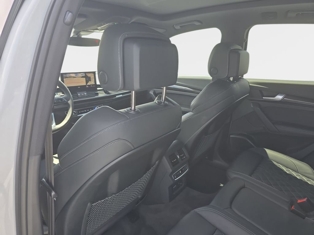 Certified 2023 Audi SQ5 Prestige w/ Prestige Package image 12