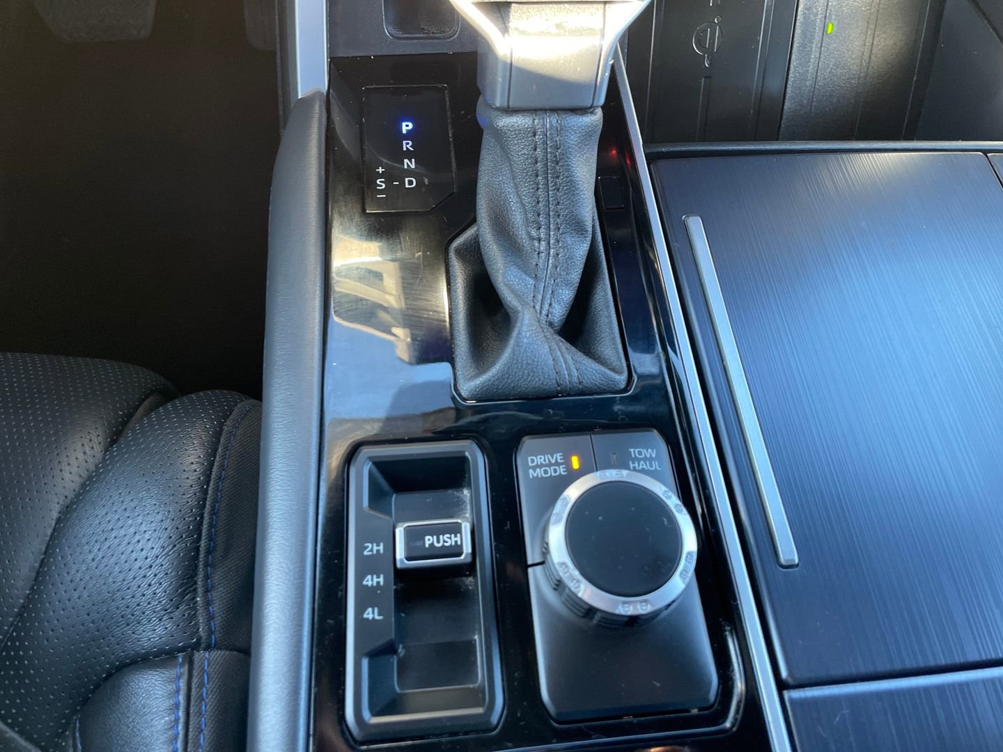 Used 2024 Toyota Tundra Platinum image 21