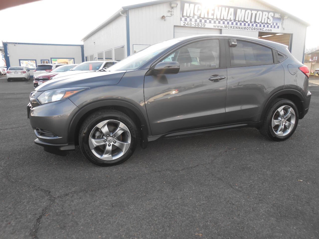 Used 2017 Honda HR-V EX image 5