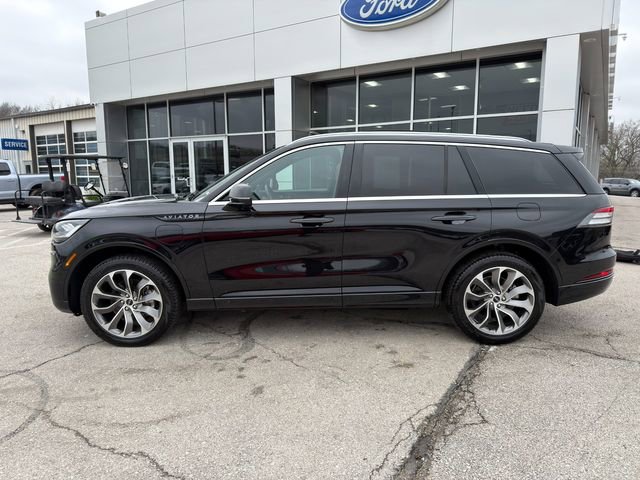 Used 2023 Lincoln Aviator Grand Touring w/ Elements Package Plus image 4