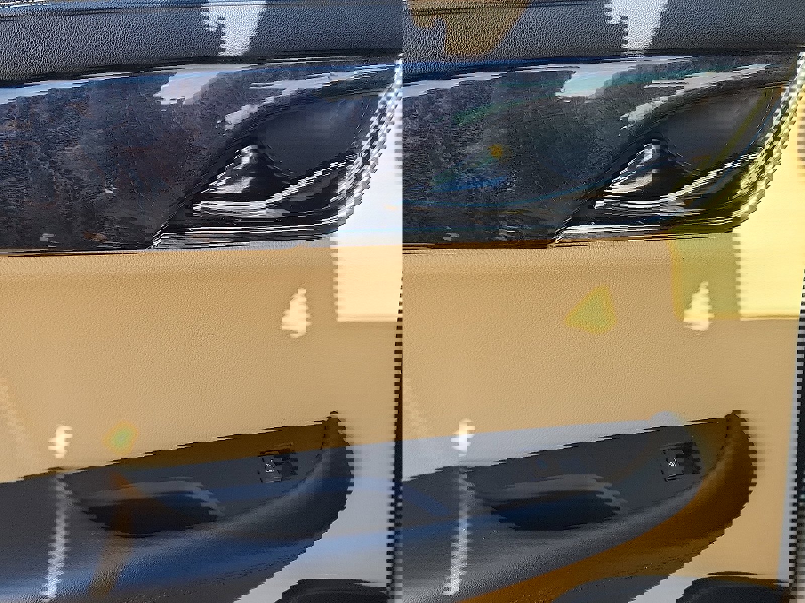 Used 2013 Cadillac ATS Luxury w/ Cold Weather Package image 28