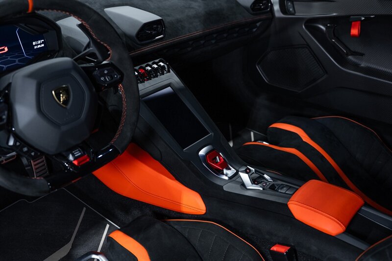 Used 2022 Lamborghini Huracan STO RWD image 50
