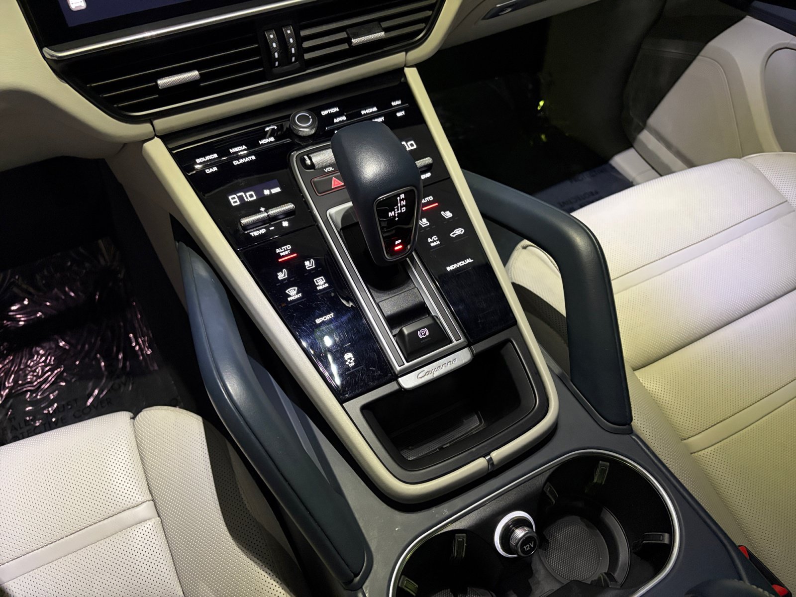 Certified 2023 Porsche Cayenne AWD/4WD image 45