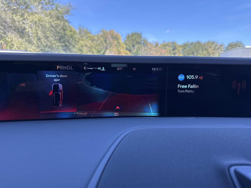 New 2026 Lincoln Nautilus Premier w/ Equipment Group 102A image 22