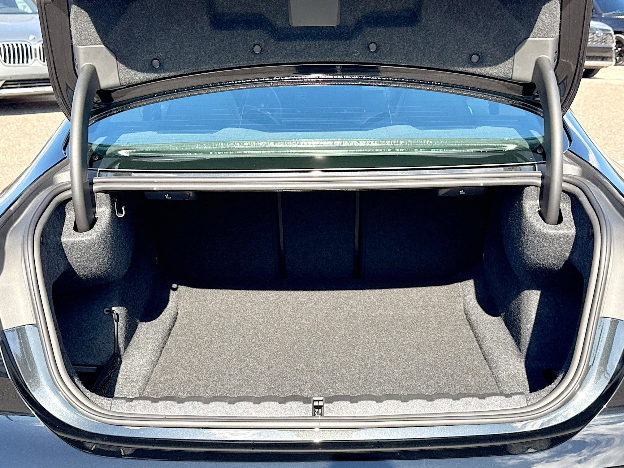 New 2026 BMW 430i Coupe w/ Parking Assistance Package image 12