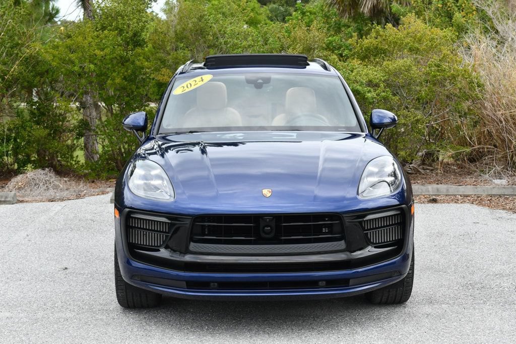 Used 2024 Porsche Macan S AWD/4WD image 36