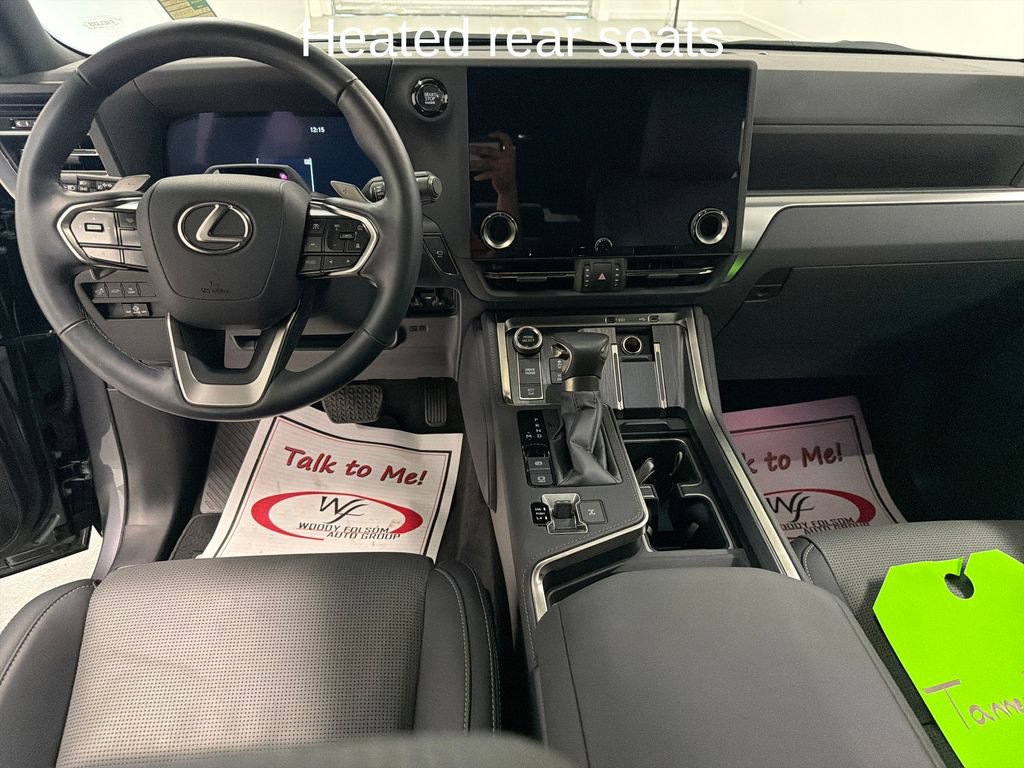 Used 2025 Lexus GX 550 AWD/4WD image 17