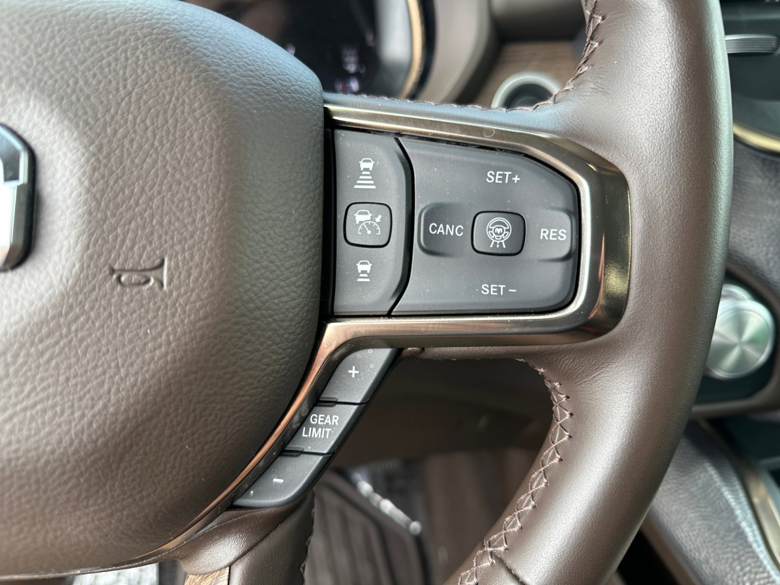 New 2025 RAM 1500 Limited image 17