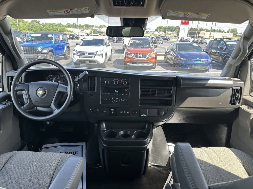 Used 2023 Chevrolet Express 3500 LT w/ LT Preferred Equipment Group RWD image 10