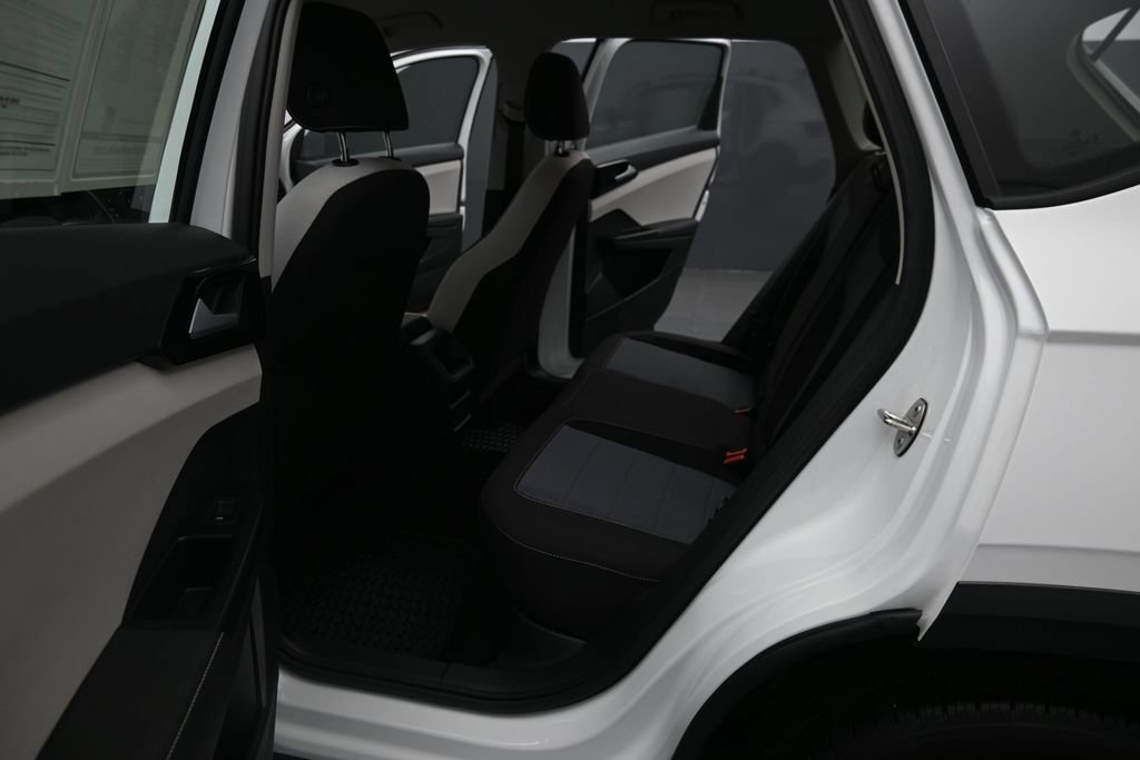 Used 2025 Volkswagen Taos S FWD image 11