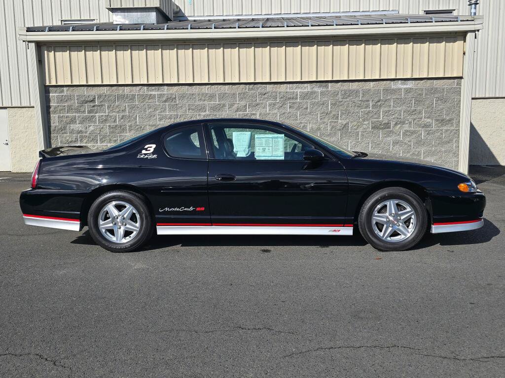 Used 2002 Chevrolet Monte Carlo SS w/ Preferred Equipment Group FWD image 7
