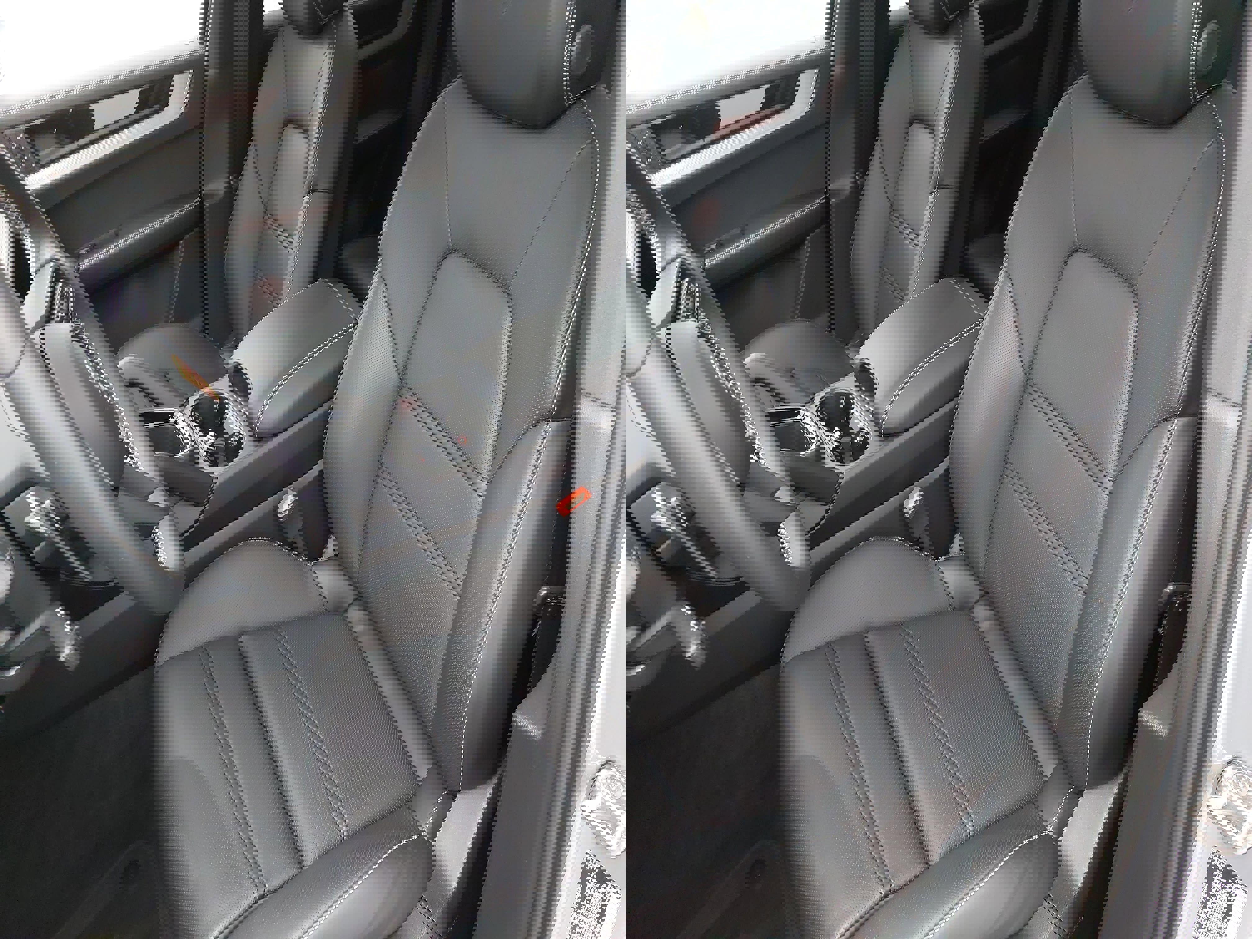 Used 2025 Porsche Cayenne image 5