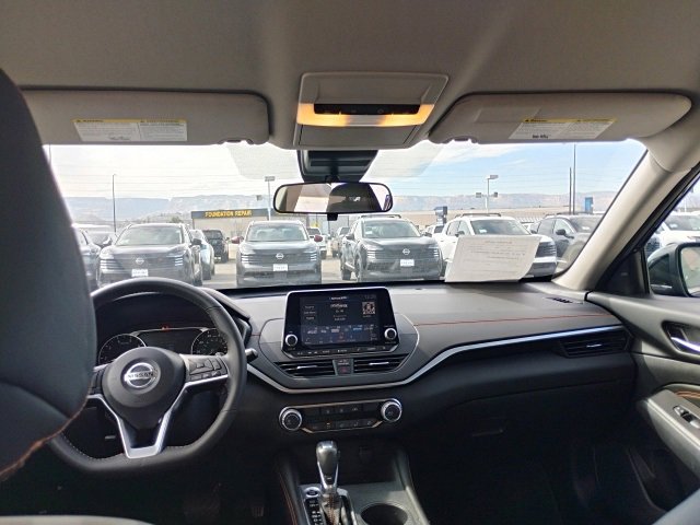 Used 2022 Nissan Altima 2.5 SR image 10