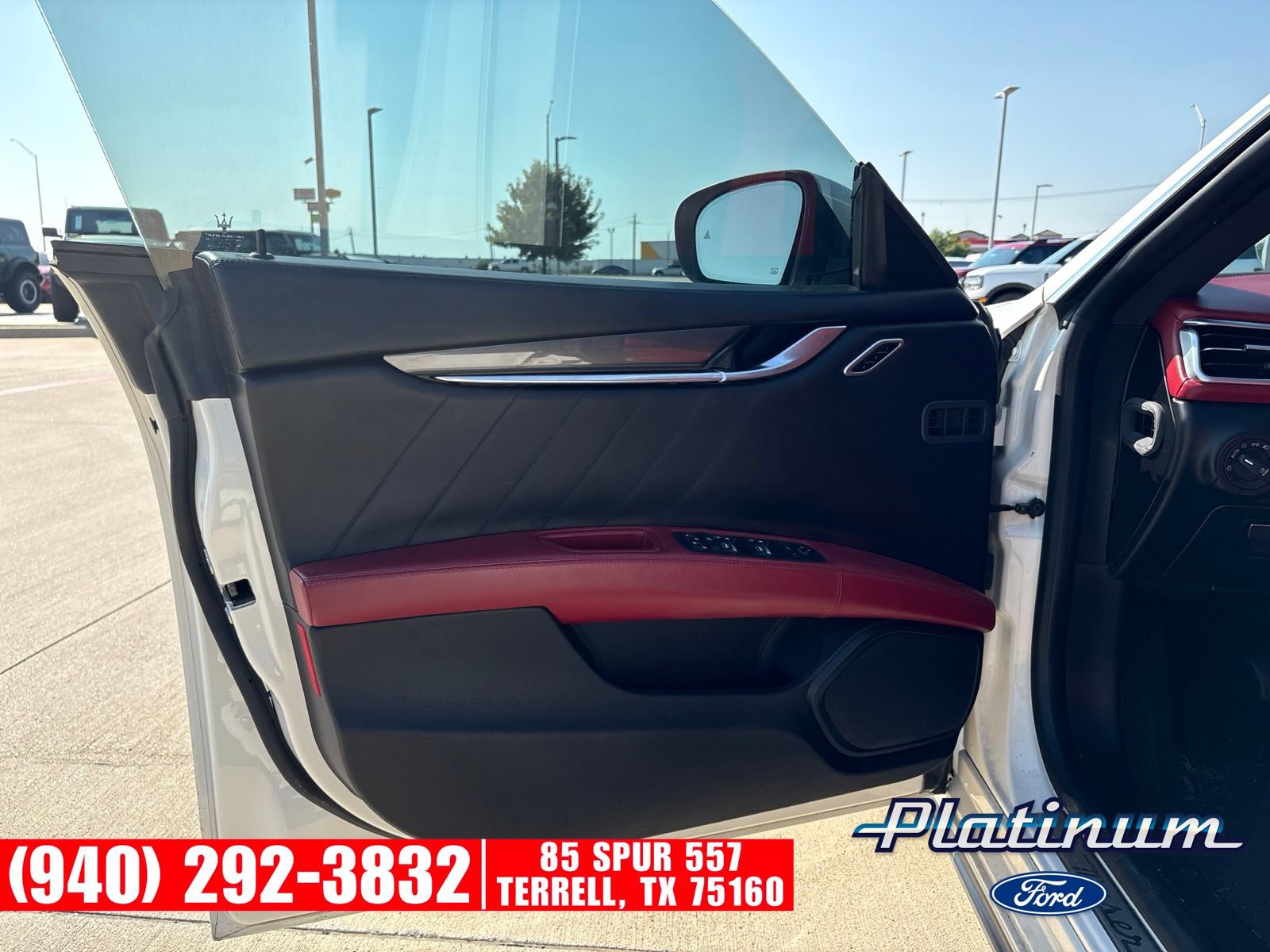Used 2020 Maserati Ghibli S Q4 AWD/4WD image 38