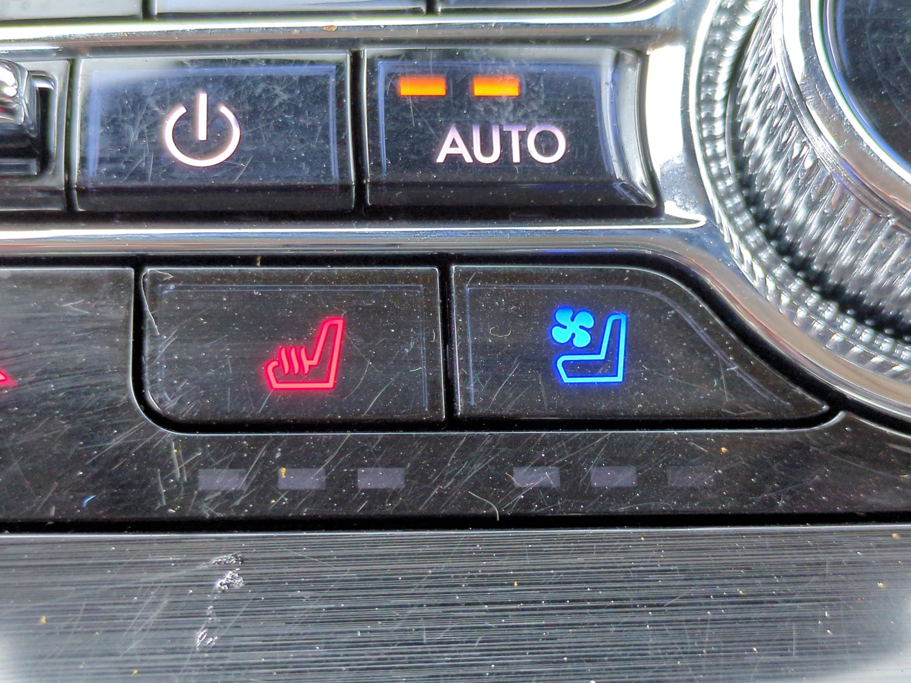 Used 2022 Lincoln Nautilus Reserve w/ Monochromatic Package image 23