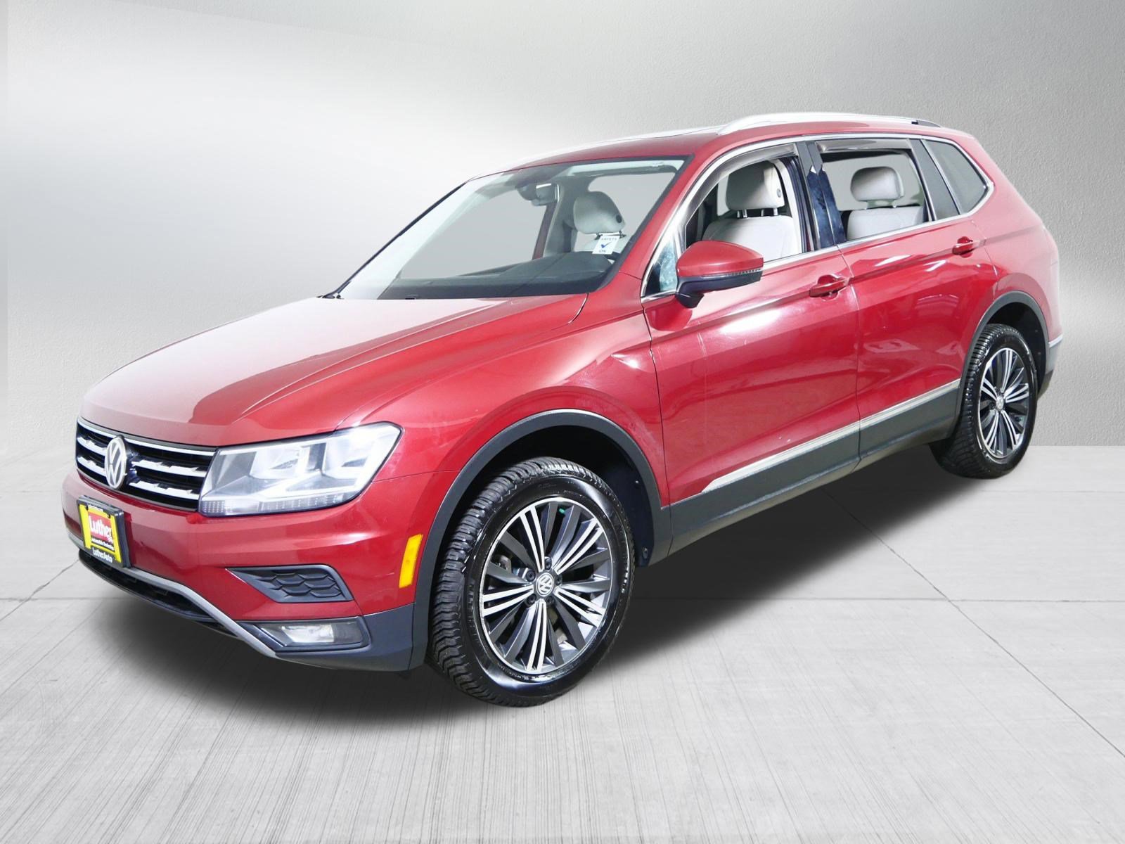 Used 2018 Volkswagen Tiguan SEL image 3