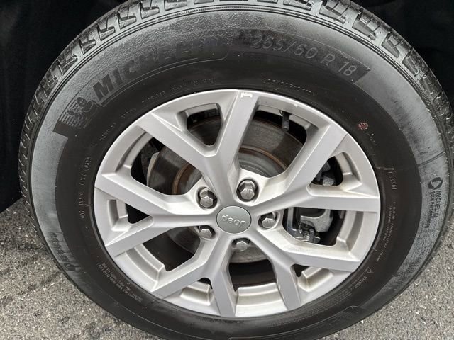 Used 2022 Jeep Grand Cherokee L Limited image 10