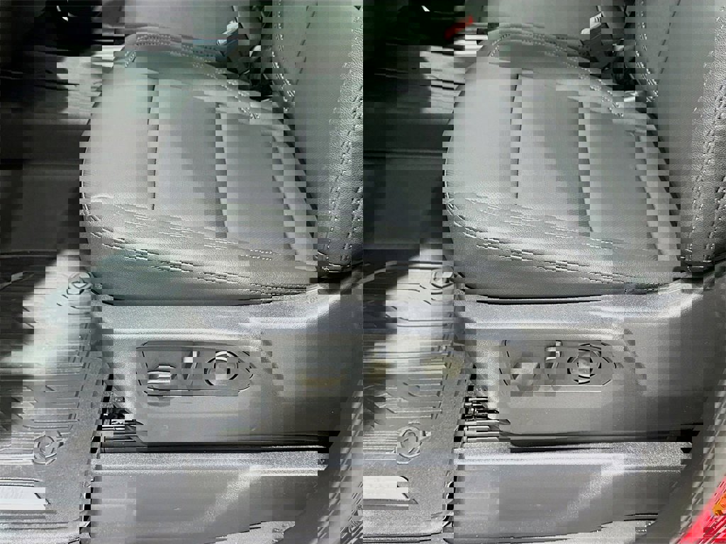 New 2026 GMC Sierra 3500 SLT image 20