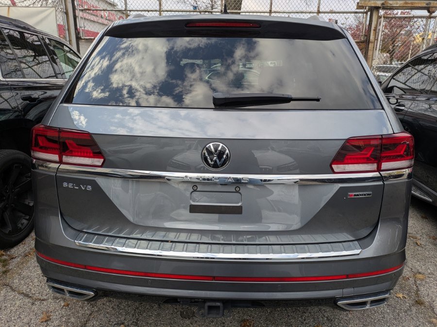 Used 2022 Volkswagen Atlas SEL Premium image 19