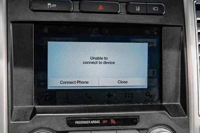 Used 2017 Ford F250 Platinum w/ Platinum Ultimate Package AWD/4WD image 35