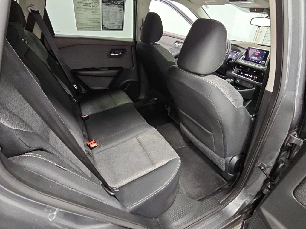 Used 2023 Nissan Rogue SV FWD image 33