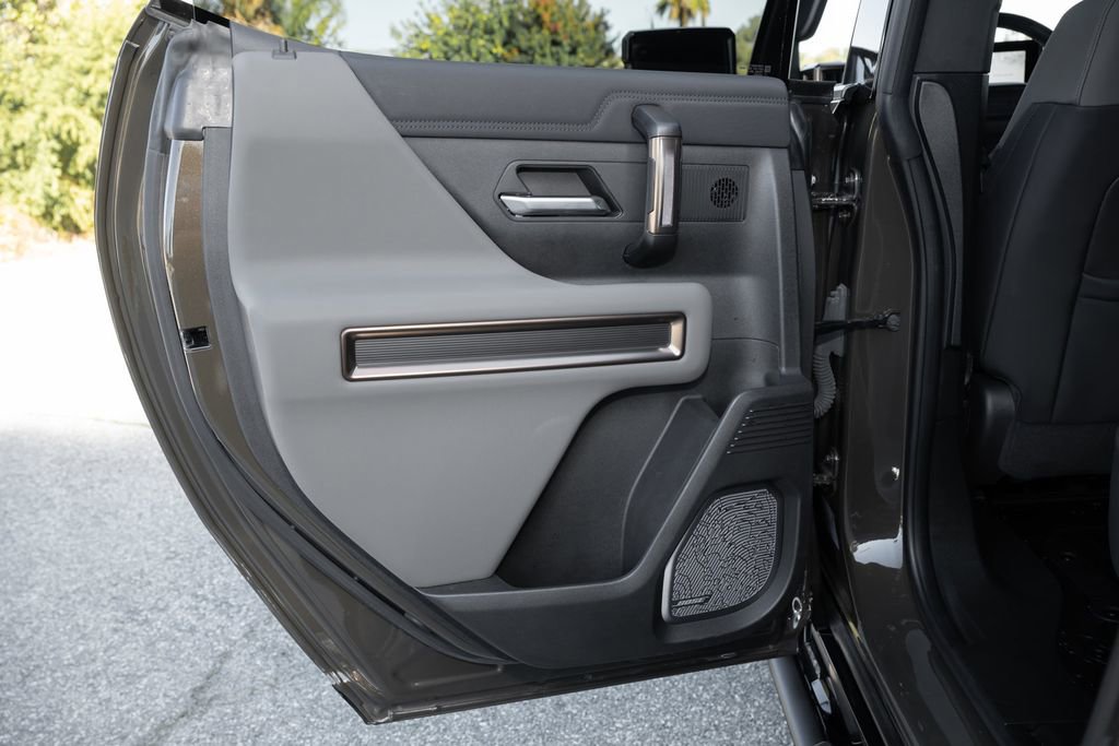 Used 2024 GMC Hummer EV 2X w/ Extreme Off-Road Package AWD/4WD image 43