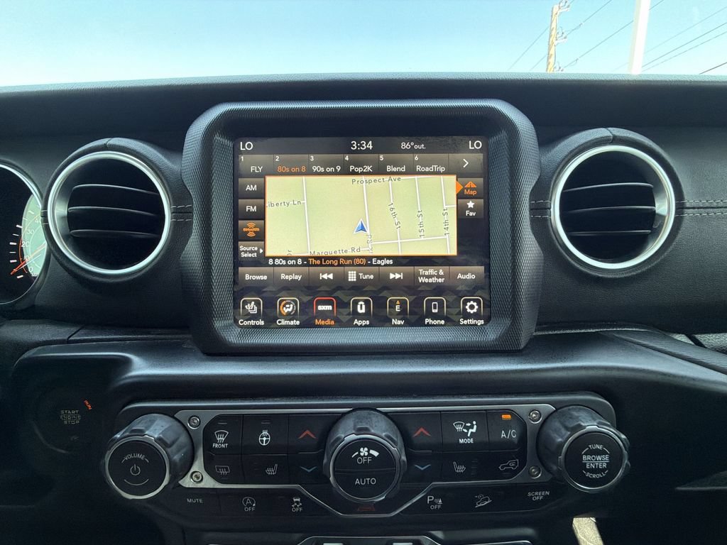 Used 2020 Jeep Wrangler Unlimited Sahara AWD/4WD image 12