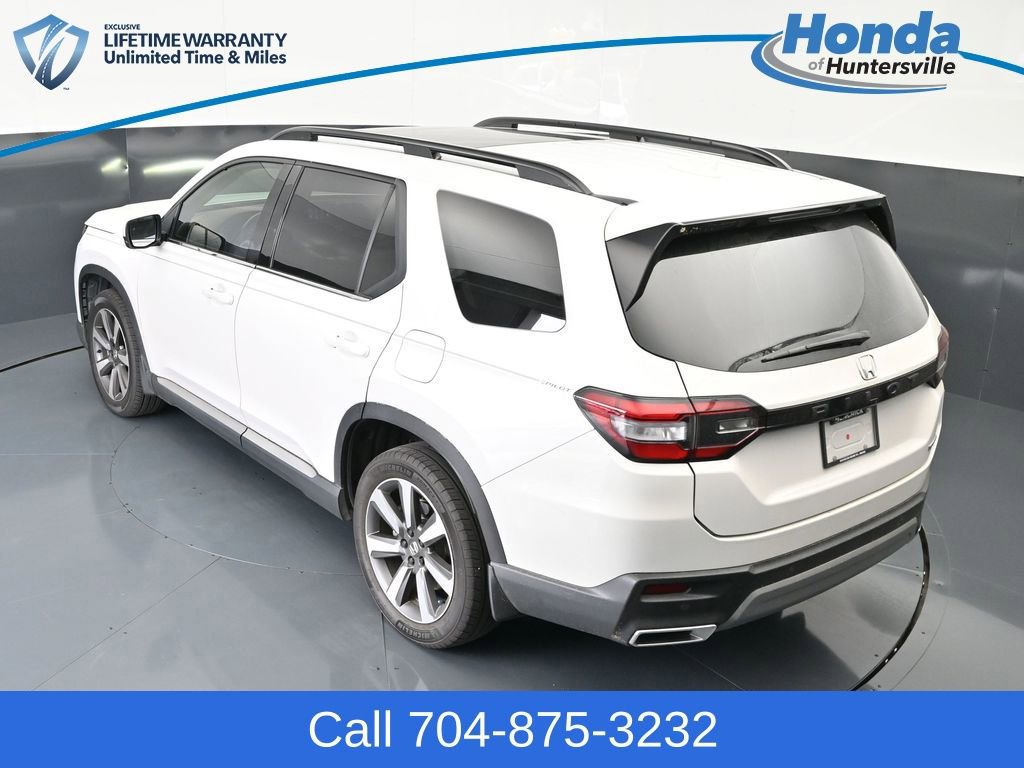 Used 2023 Honda Pilot Touring image 26