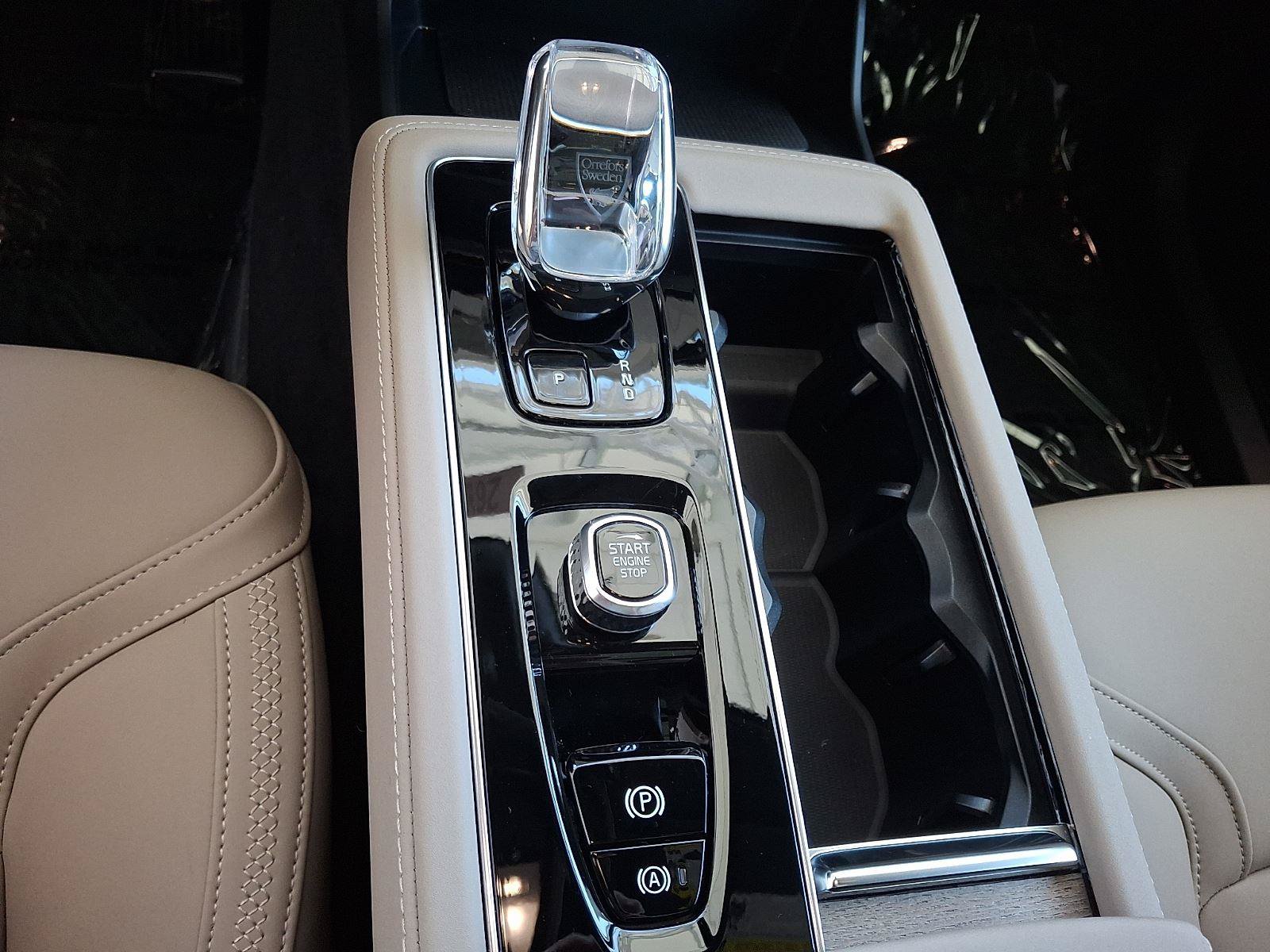 Certified 2026 Volvo XC90 B6 Plus w/ Protection Package AWD/4WD image 10