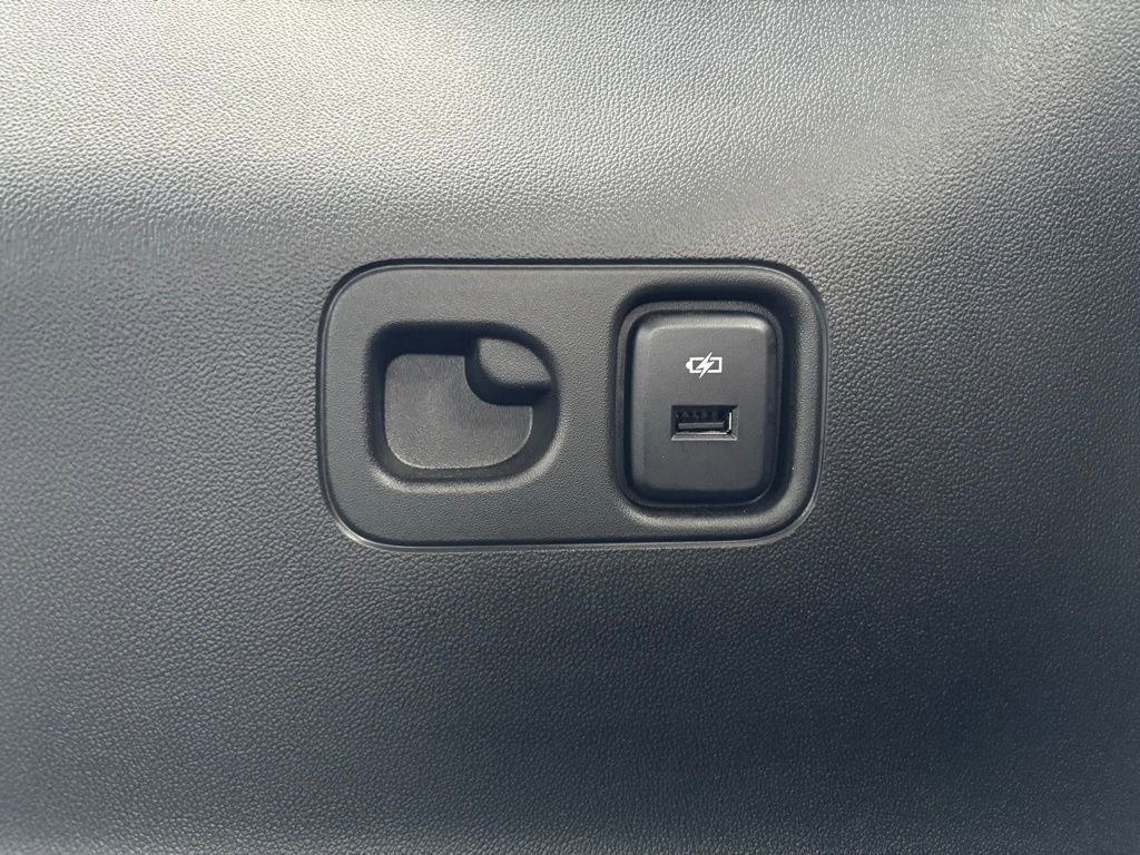 Used 2023 GMC Acadia SLT w/ Preferred Package image 26