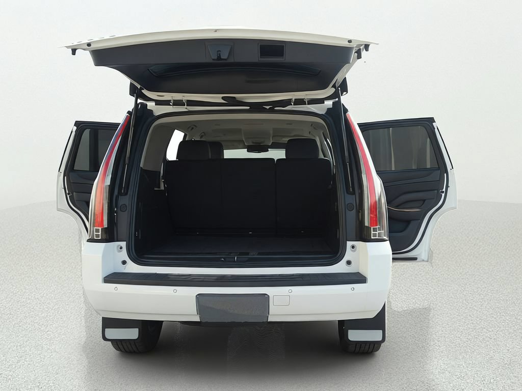 Used 2020 Chevrolet Tahoe LS RWD image 14