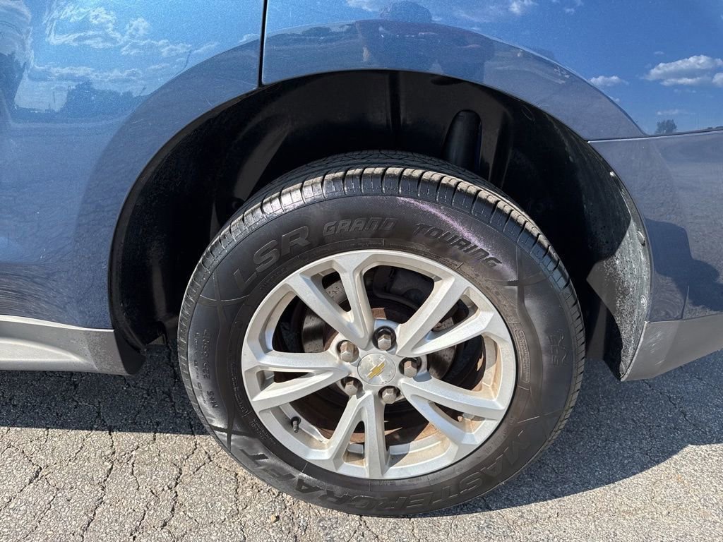 Used 2017 Chevrolet Equinox LT w/ Convenience Package image 20