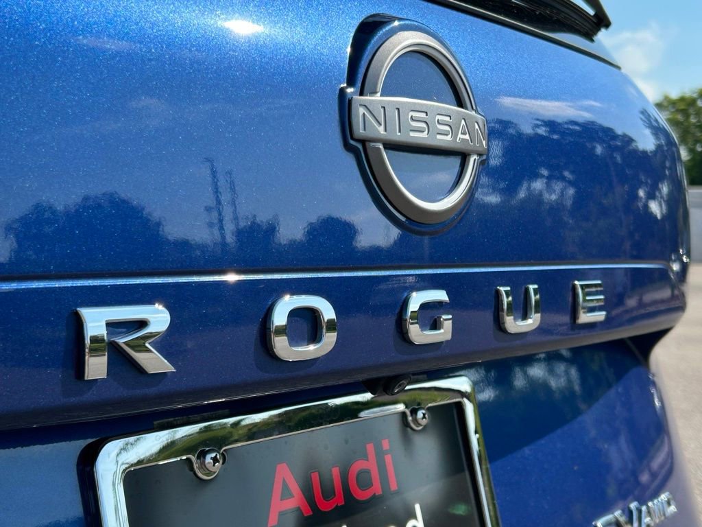 Used 2023 Nissan Rogue SV AWD/4WD image 53