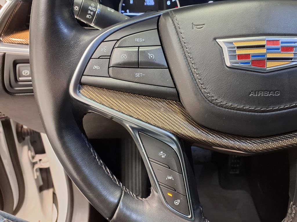 Used 2018 Cadillac XT5 Platinum w/ Driver Assist Package image 19
