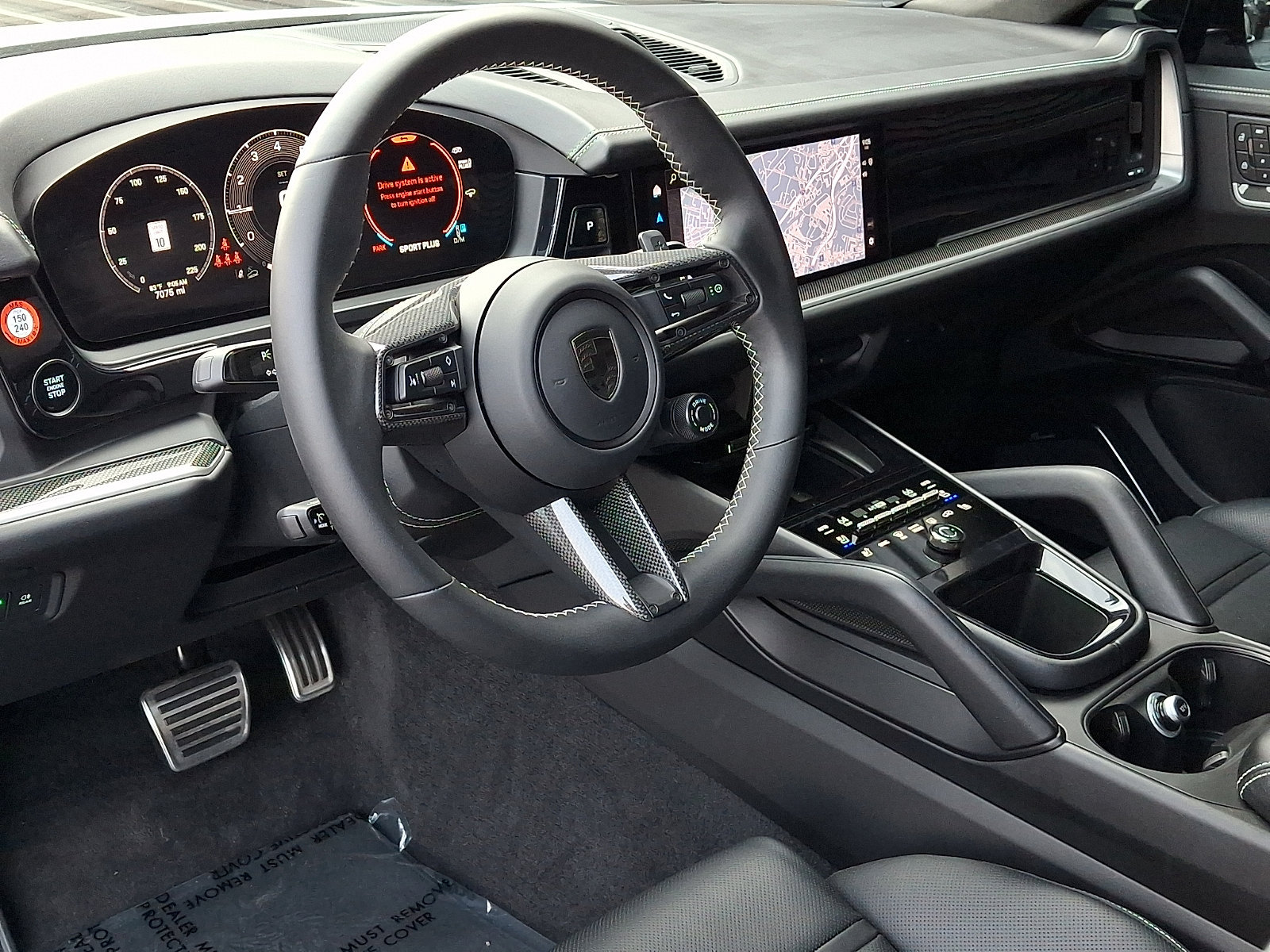 Certified 2025 Porsche Cayenne Turbo AWD/4WD image 4