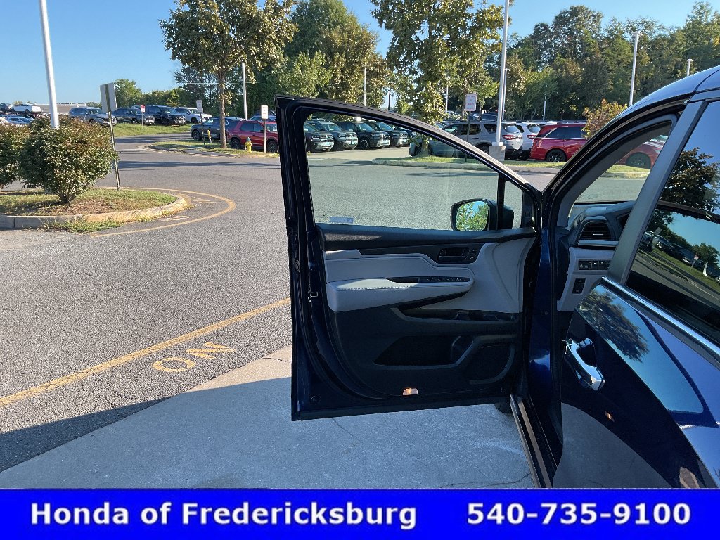 Certified 2018 Honda Odyssey EX-L image 15