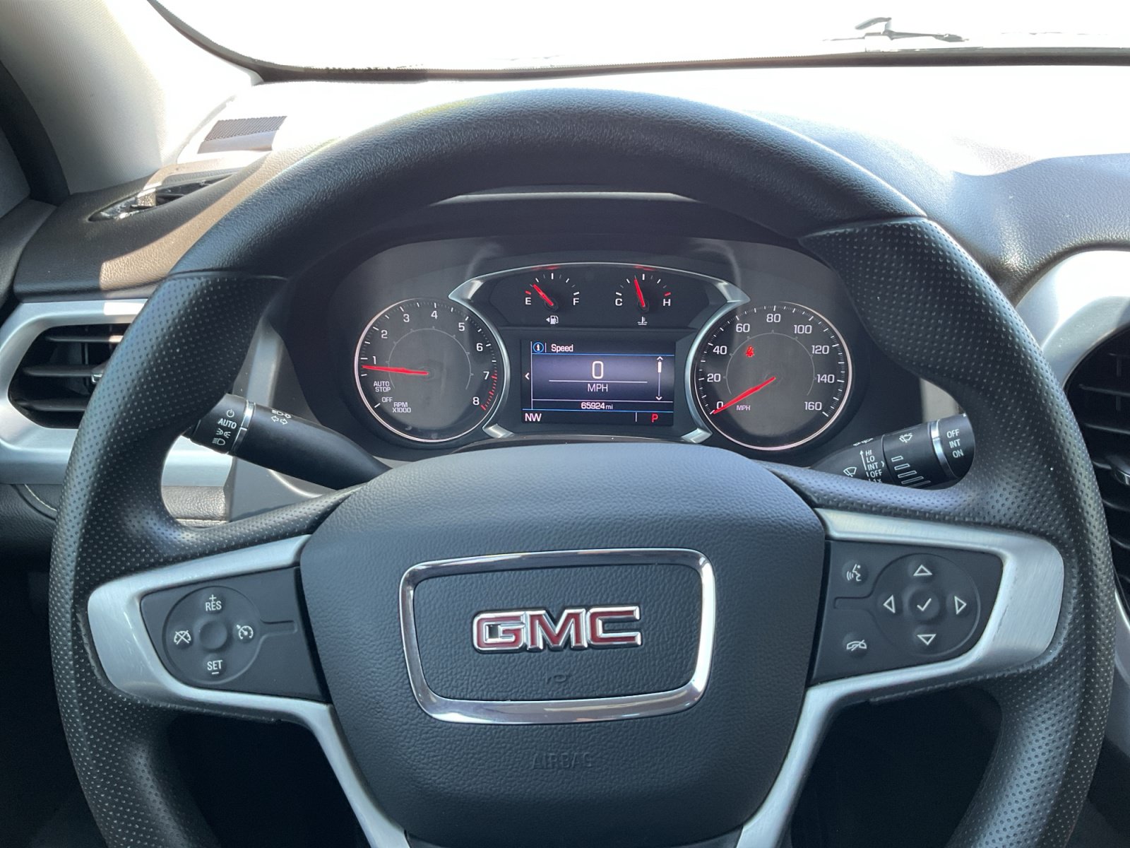 Used 2021 GMC Acadia SLE w/ Driver Convenience Package FWD image 12