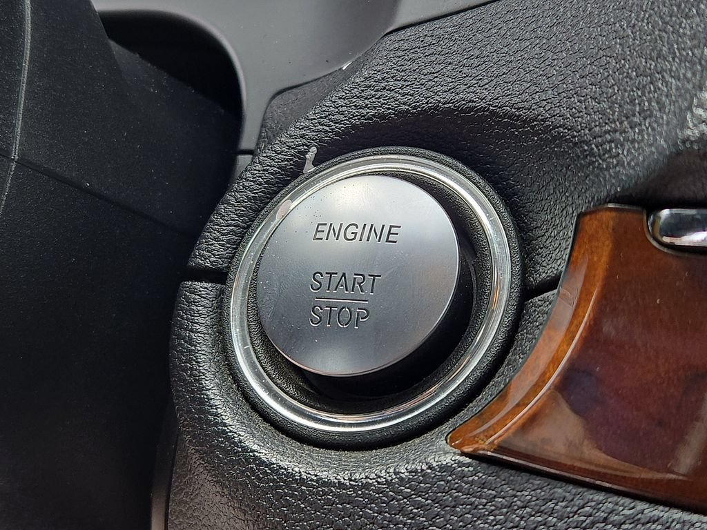Used 2011 Mercedes-Benz E 550 Cabriolet image 25