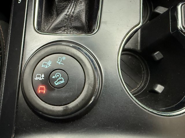 Used 2019 Ford Explorer XLT w/ Equipment Group 202A image 21