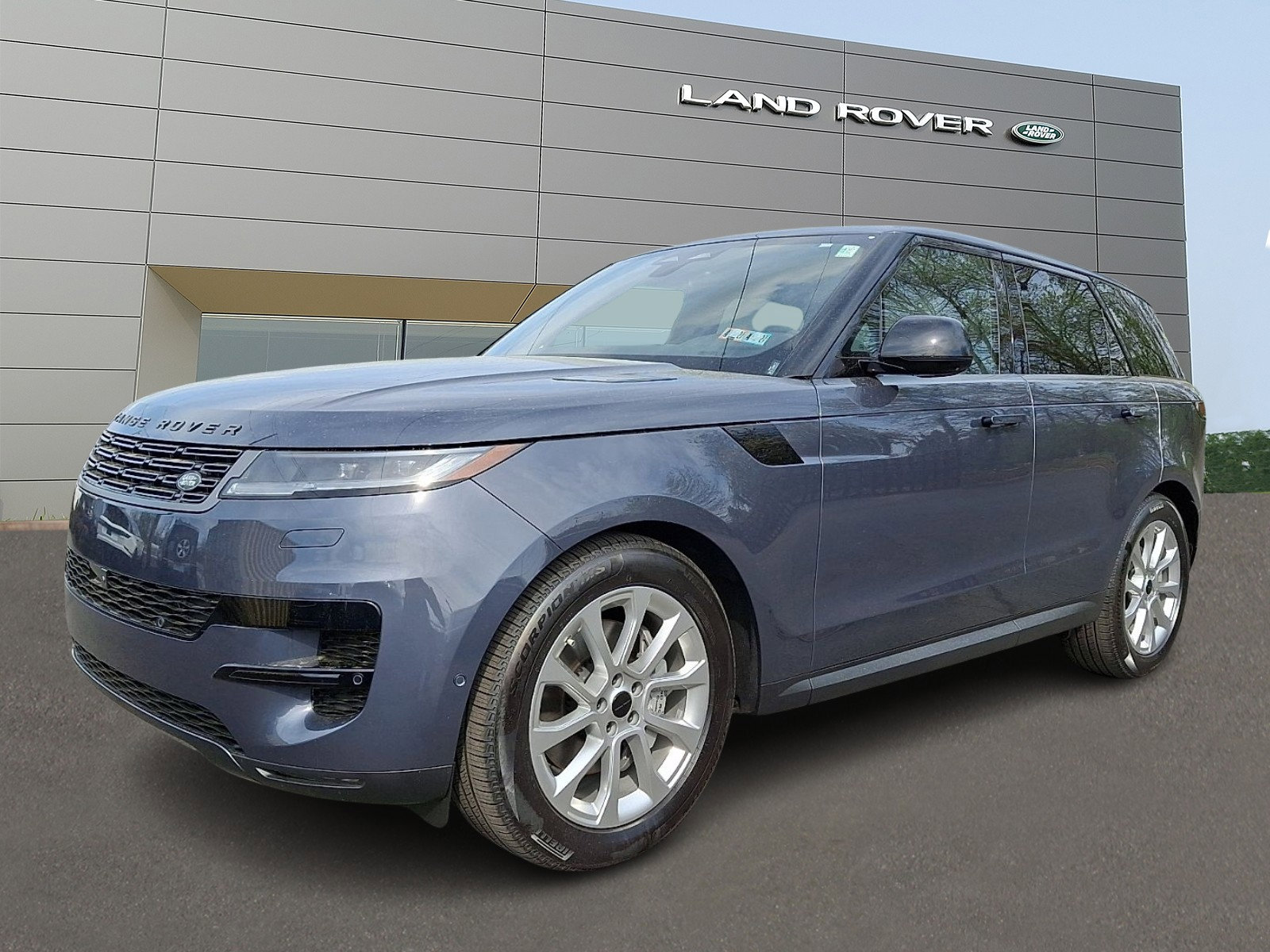 New 2026 Land Rover Range Rover Sport SE AWD/4WD image 1