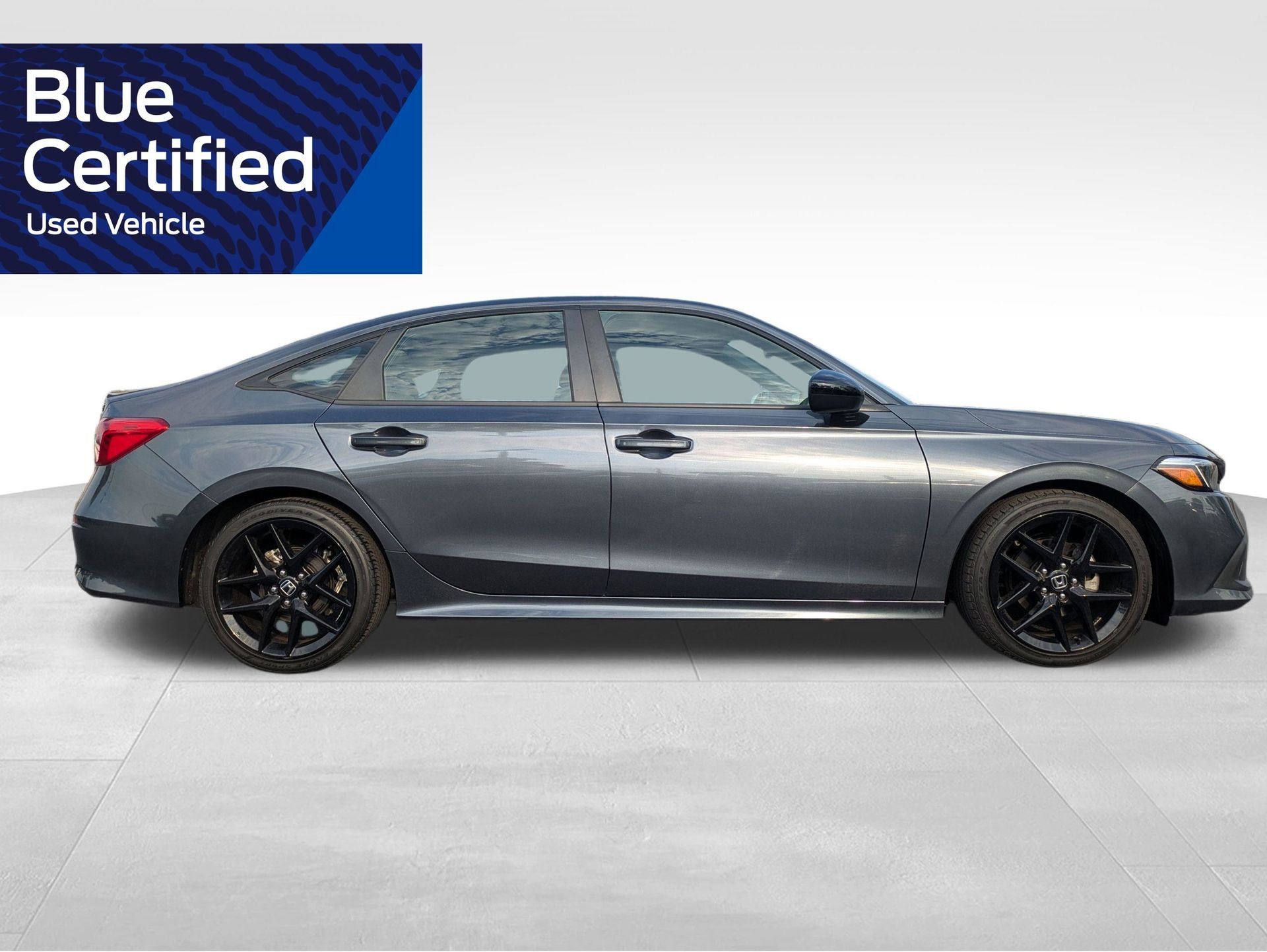 Used 2023 Honda Civic Sport image 3